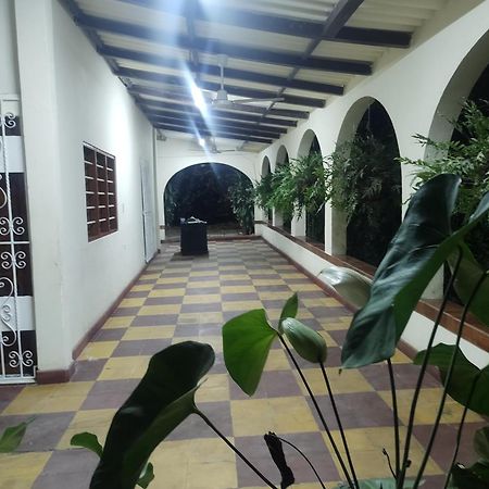 Finca Campuzano Guest House Turbaco ภายนอก รูปภาพ