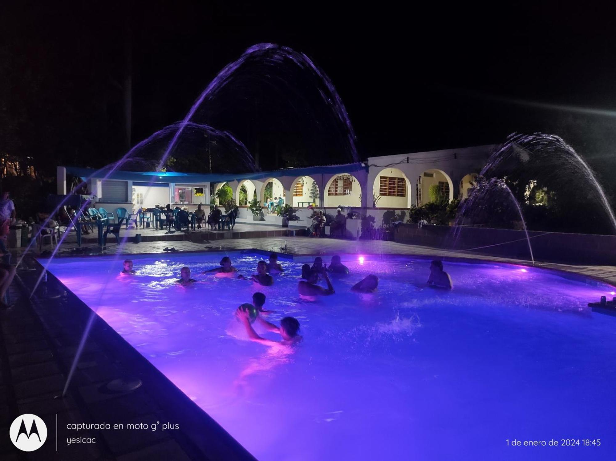 Finca Campuzano Guest House Turbaco ภายนอก รูปภาพ